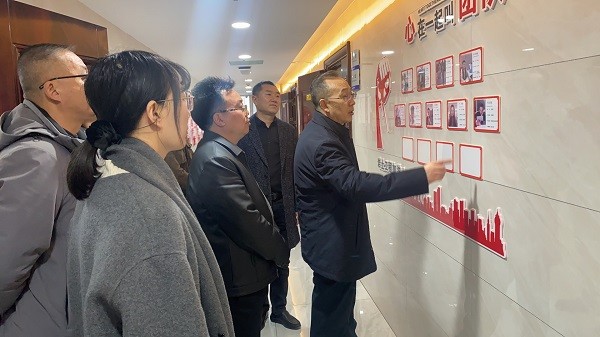 慶陽市總工會(huì)領(lǐng)導(dǎo)蒞臨信合與恒達(dá)公司參觀指導(dǎo)