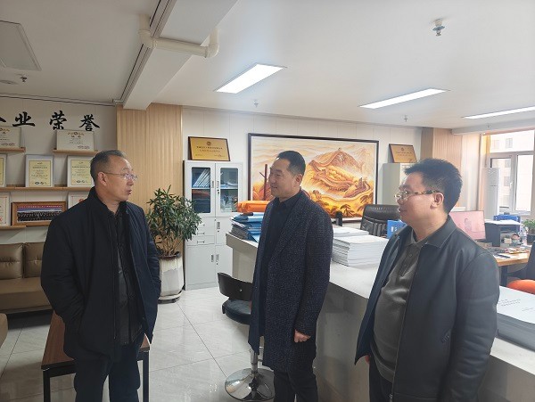 慶陽市總工會(huì)領(lǐng)導(dǎo)蒞臨信合與恒達(dá)公司參觀指導(dǎo)