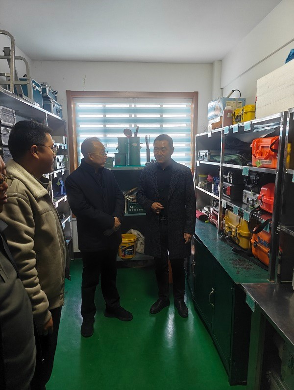 慶陽市總工會(huì)領(lǐng)導(dǎo)蒞臨信合與恒達(dá)公司參觀指導(dǎo)